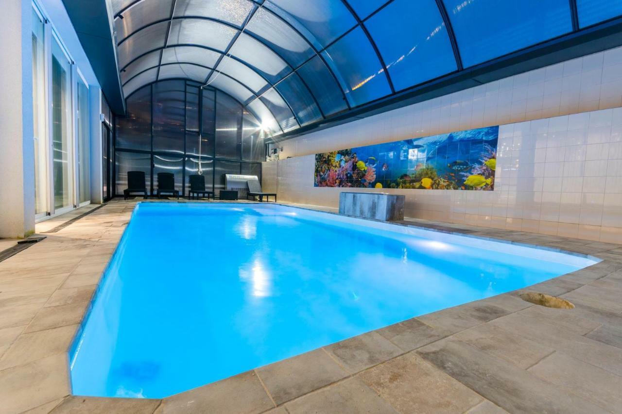 Luxurious Villa Marly II Castelldefels Kültér fotó